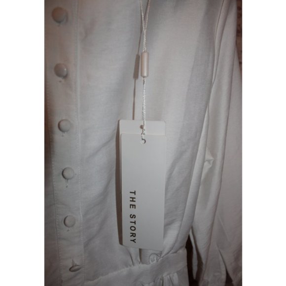 Formal blouse. Button up back. Size-M NWT - Picture 3 of 7